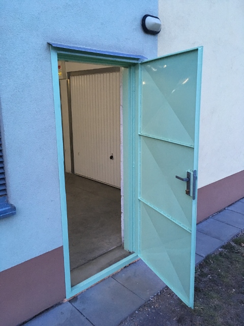 nové plechové dveře do garáží (2)
