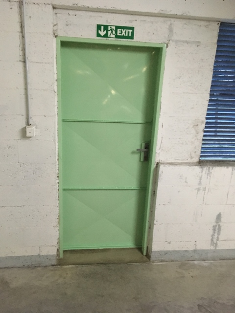 nové plechové dveře do garáží (3)